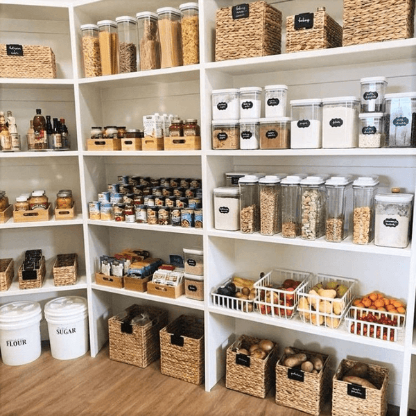 Step-by-step guide how to organize your Pantry