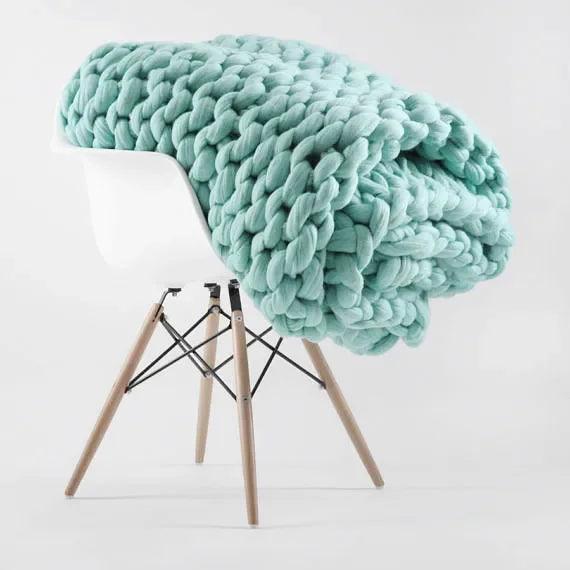 Luxury Heavyweight Thick-Knitted Blanket